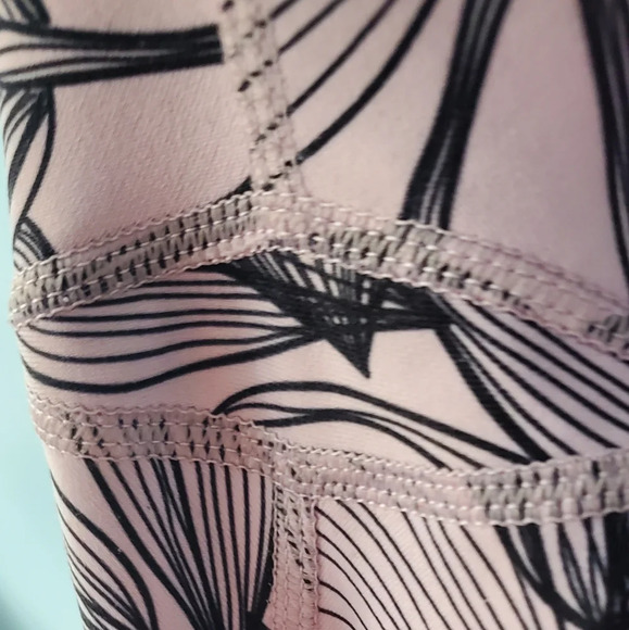 BuffBunny Collection Limitless citrus lilac leggings - Picture 3 of 15